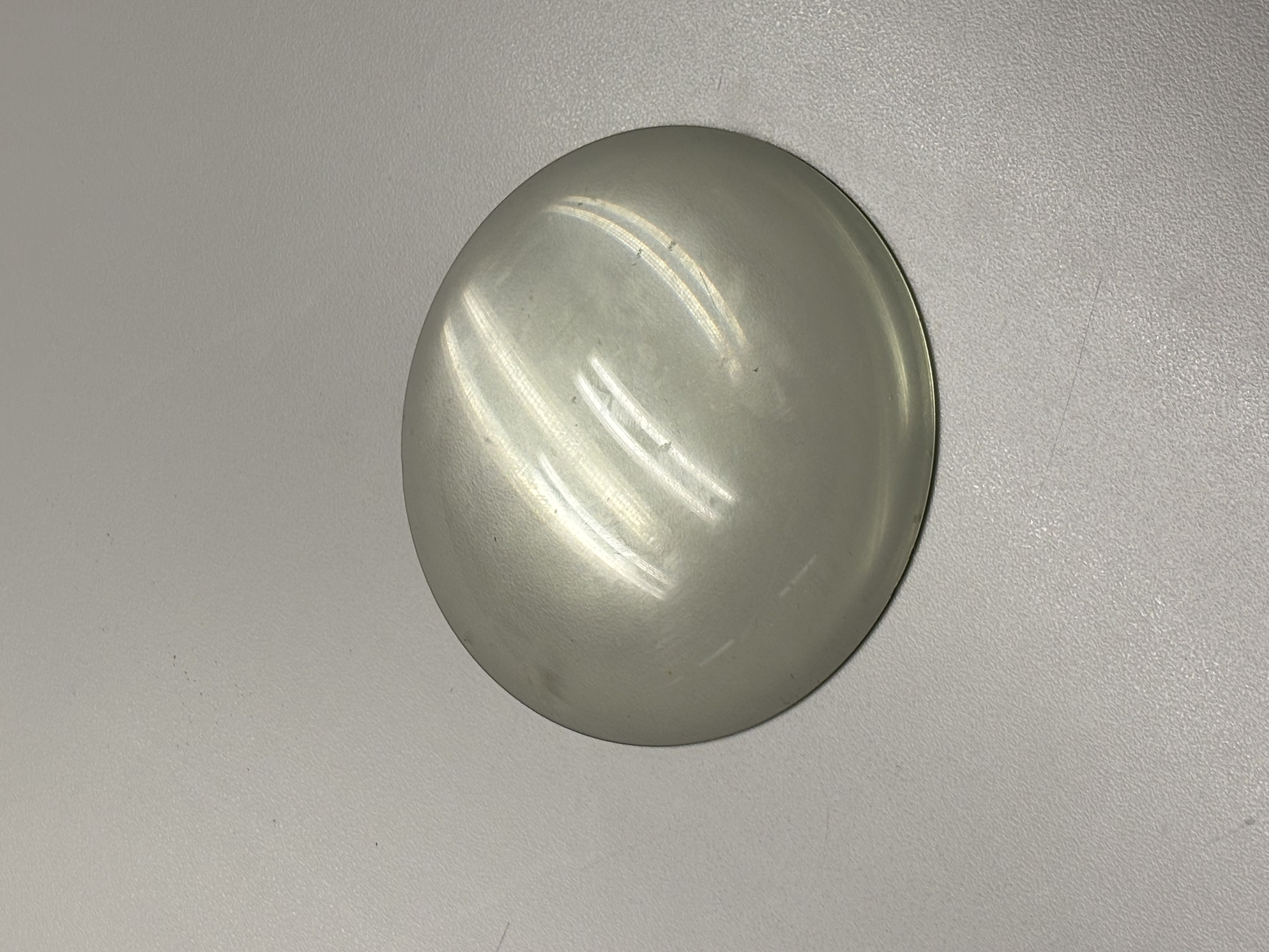 Glass: It has a refined material state, rigid material plasticity, and is used for decoration purposes. It is smooth all across, and is transparent